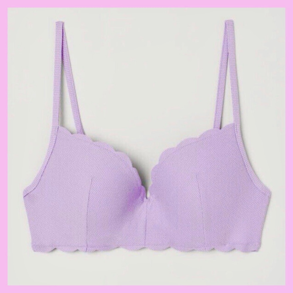 NWT H&M light purple, scalloped hem, push up bikini swimsuit top 🌼 🌸 🏝️